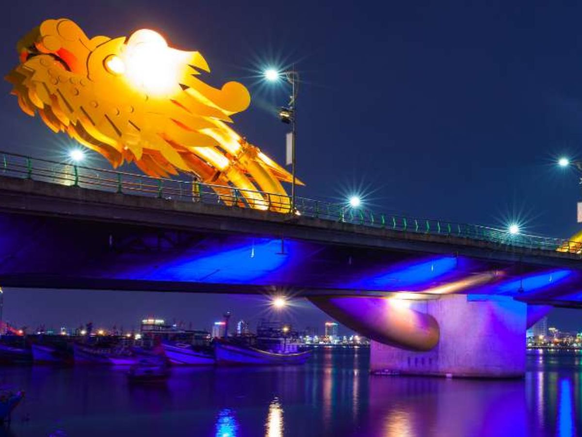 VIETNAM I Dragon Bridge