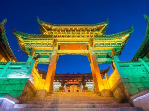 dukezong-ancient-city-1-bridges-and-beyond-travel
