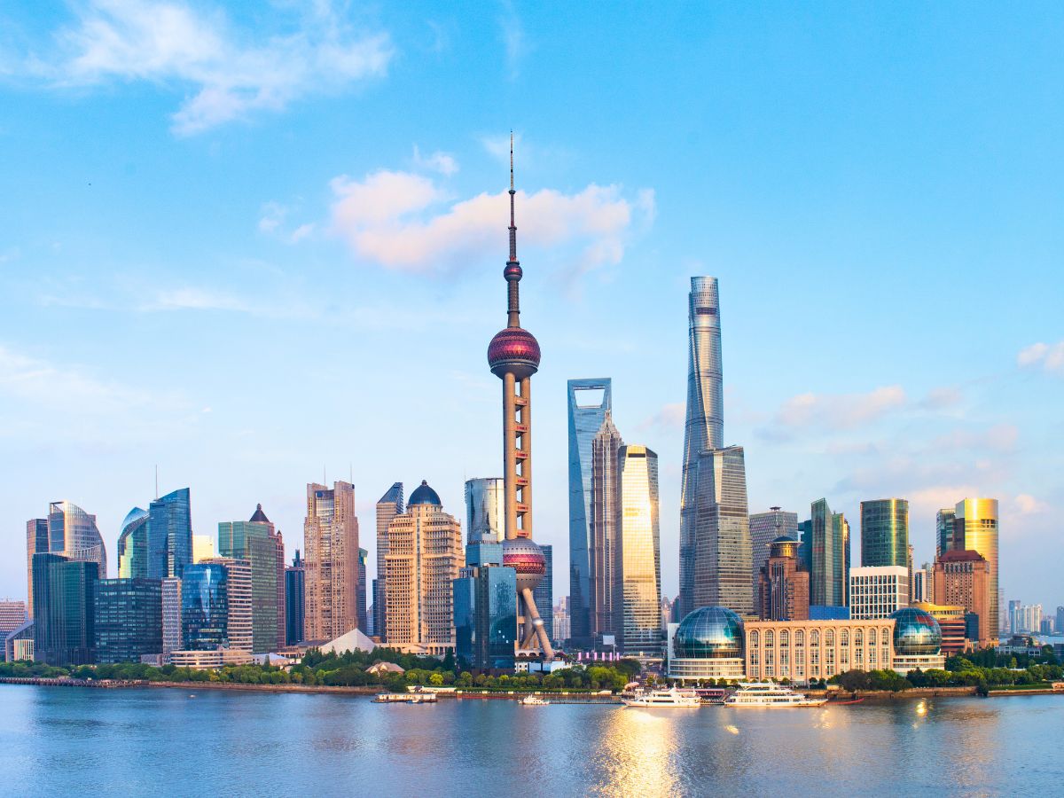 skyline-shanghai-bridges-and-beyond-travel